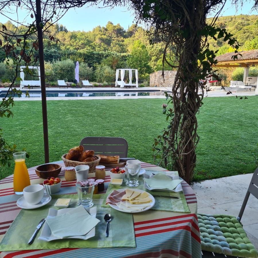 Mas De Lure Hotell Salon-de-Provence Eksteriør bilde